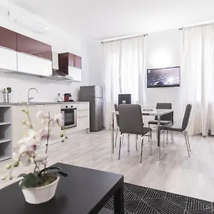 https://hemeras-boutique-house-duomo.it-lombardy.com